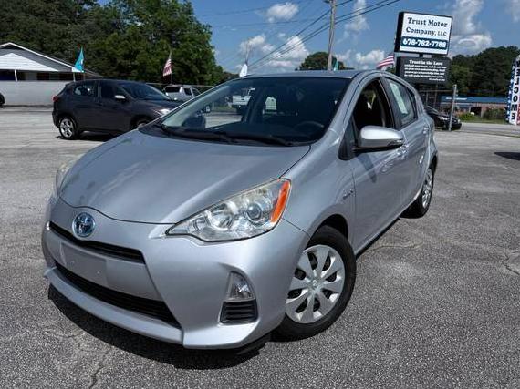 TOYOTA PRIUS C 2014 JTDKDTB36E1569961 image
